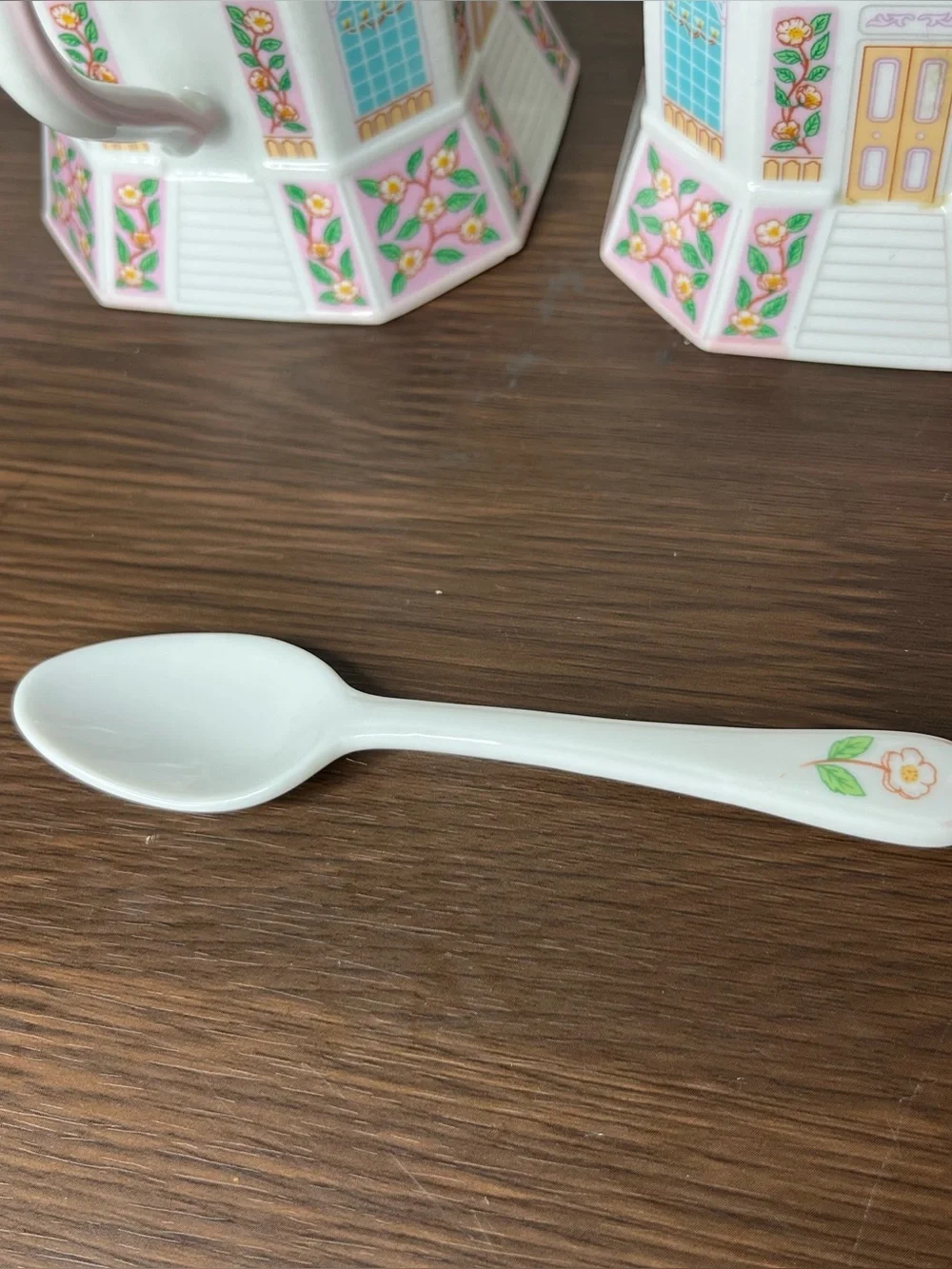 Lenox Village Confectionery And Creamery Sugar & Creamer Set w/ Spoon 1991